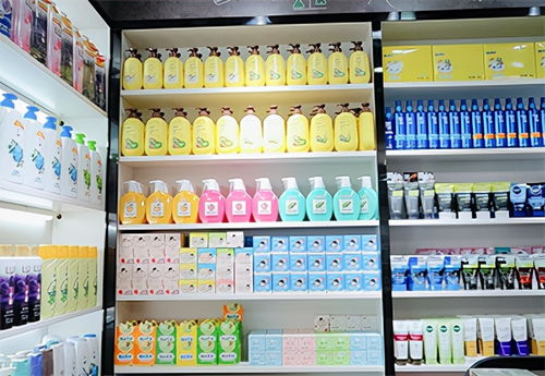 小小日化雜貨店的背后，竟藏著一套賺錢秘籍——生活日用品的“另類”生意經